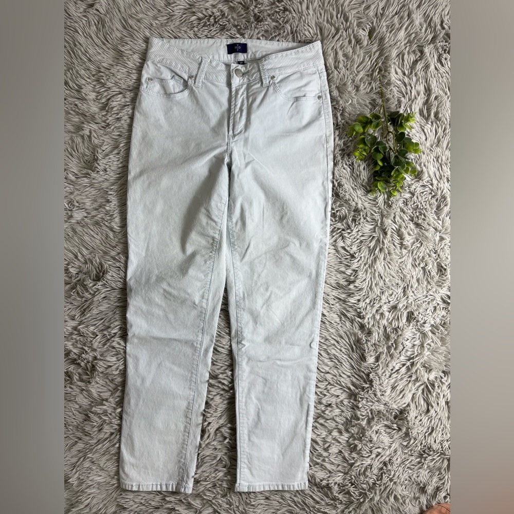 NYDJ lift tuck technology blue seersucker striped jeans size 2P